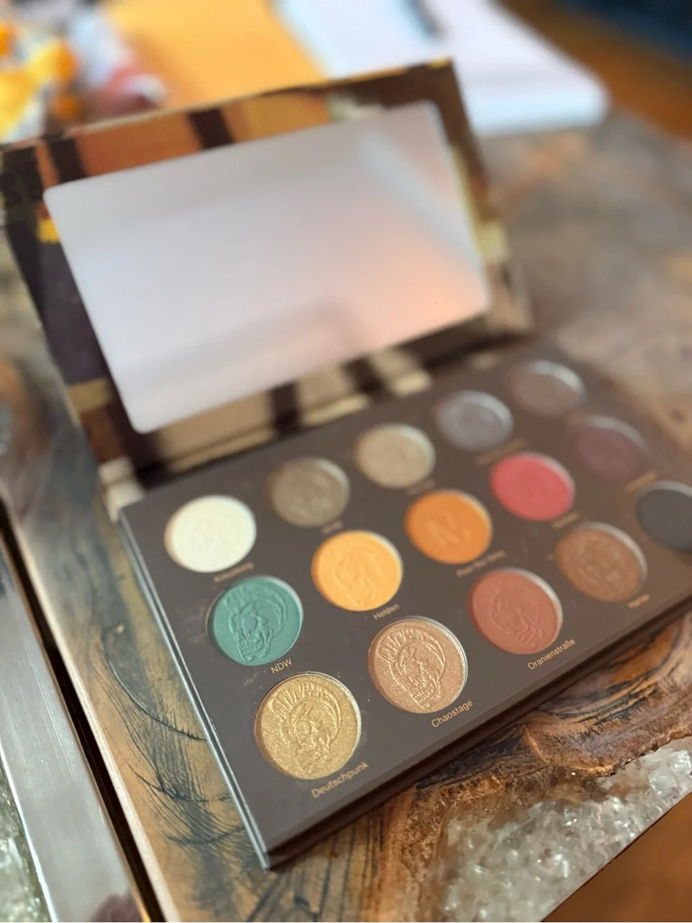 Nomad Intense Eyeshadow Palette-15 Shades. New, unused. Vegan and Cruelty-Free.